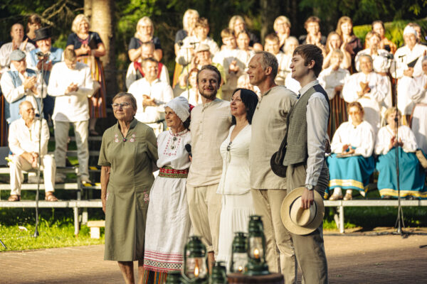 KODAVERE LAALUPIDO PANI KODAVERE KEELE KÕLAMA